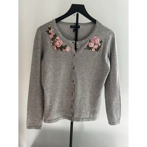 Karen Scott Petite Medium Gray Floral Embroidered Cardigan Sweater Cottagecore‎